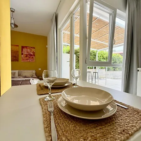 Apartamento Vistamare Est *